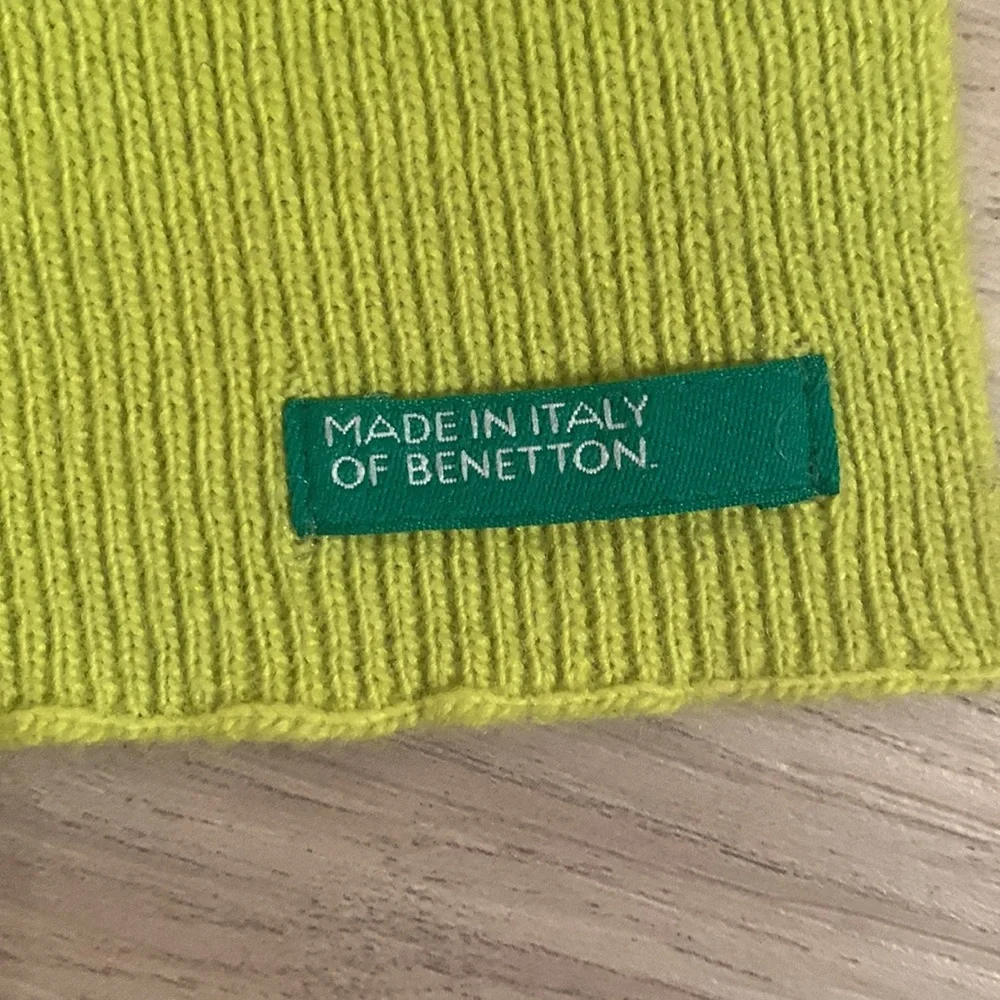 United Colors of Benetton Vintage Unisex Scarf Green Made in Italy Winter Soft